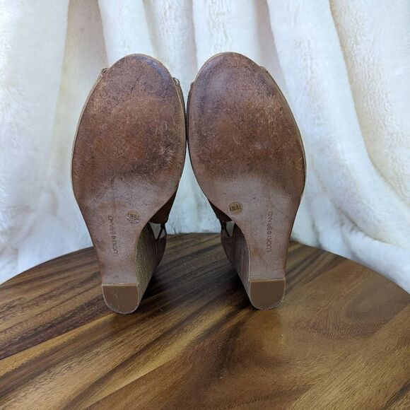 Lucky Brand LK-Reevas Side Cutout Peep Toe Wedge Boots Sesame Oiled Suede 8.5 - Picture 9 of 13